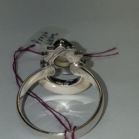 New Crescent moon Fresh water pearl ring Size 9 - Picture 3 of 6